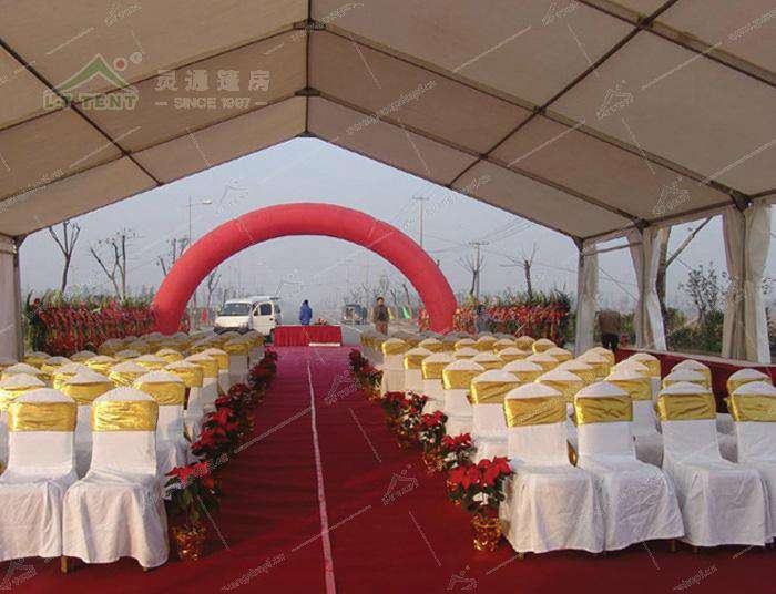 活動(dòng)篷房租賃還是購(gòu)買(mǎi) 房地產(chǎn)活動(dòng)篷房租賃